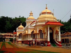 Shri_Mangeshi_Temple,_Goa